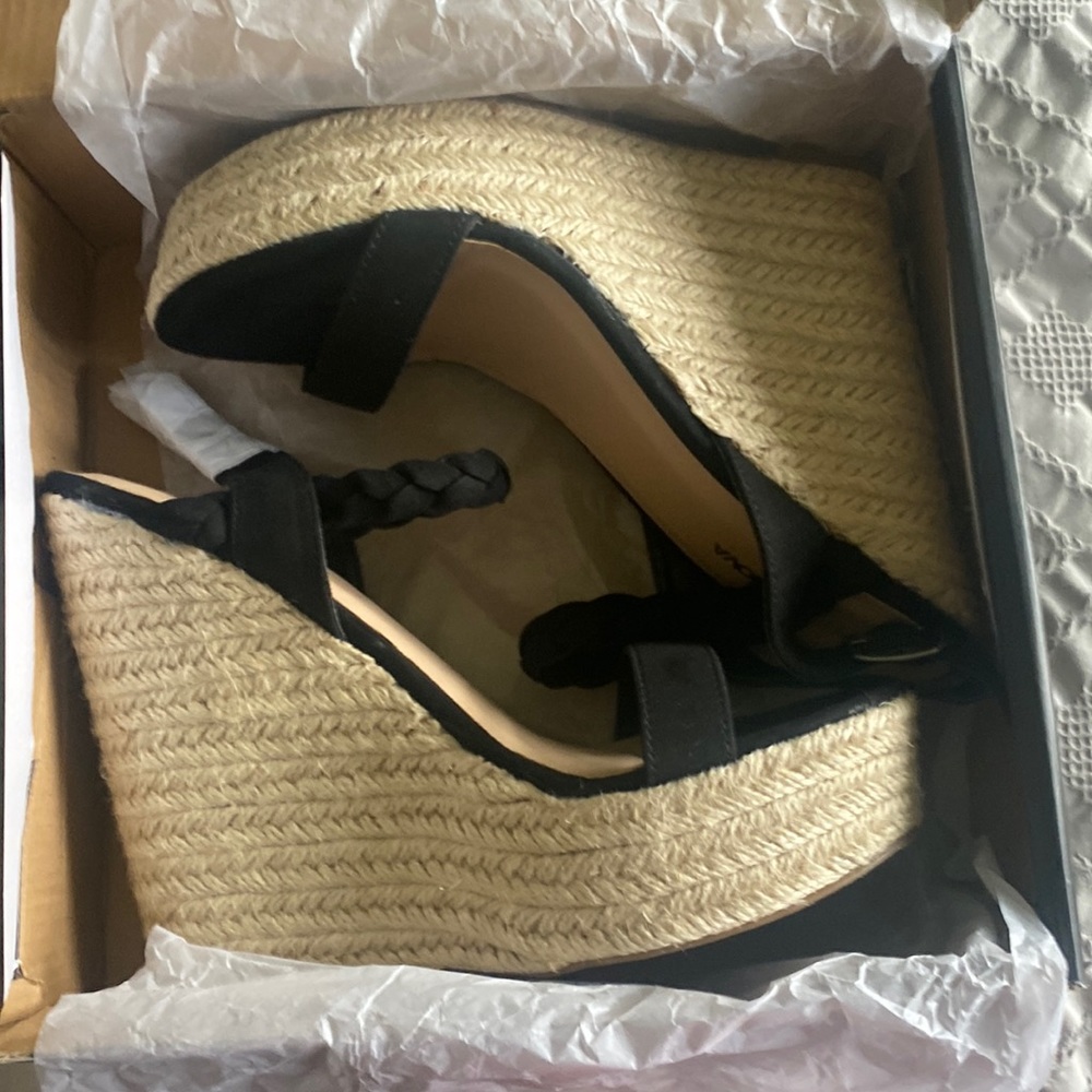Black/Tan Wedge Heels